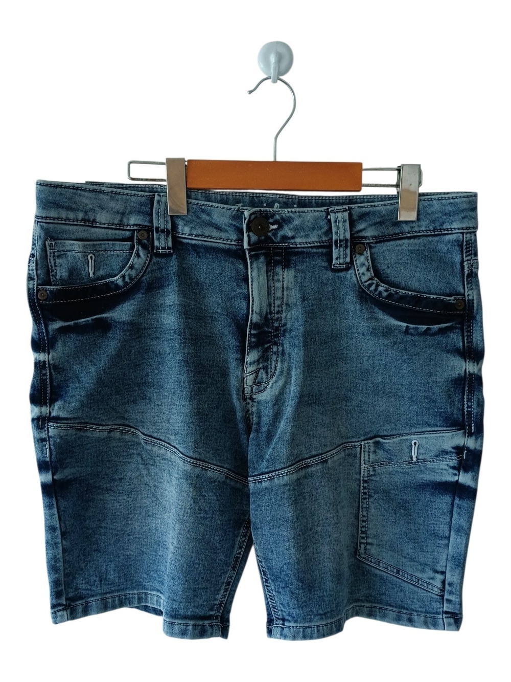 Bermuda Light Wash Demin Shorts Size 34